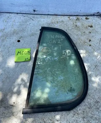 Volkswagen Polo III 6N 6N2 6NF Rear door window glass 43R000015