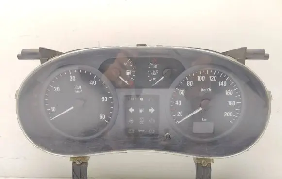 Opel Vivaro Speedometer (instrument cluster) P8200252450 216715729 NS0003979E