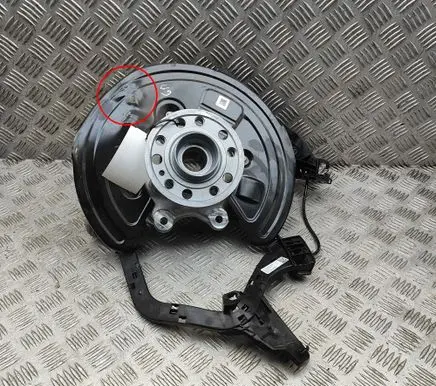Mercedes-Benz EQE v295 Rear wheel hub A2973560100 A2953500800