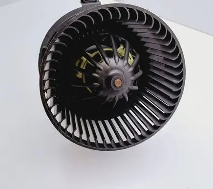 Nissan Micra Heater fan/blower F667217D
