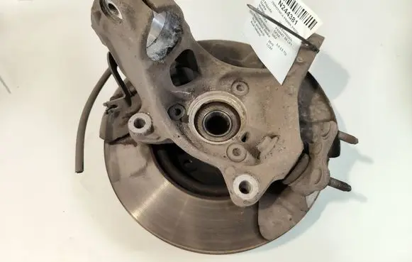 Volkswagen PASSAT B8 Front wheel hub spindle knuckle 5Q0407258C