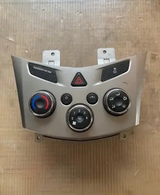 Chevrolet Trax Climate control unit