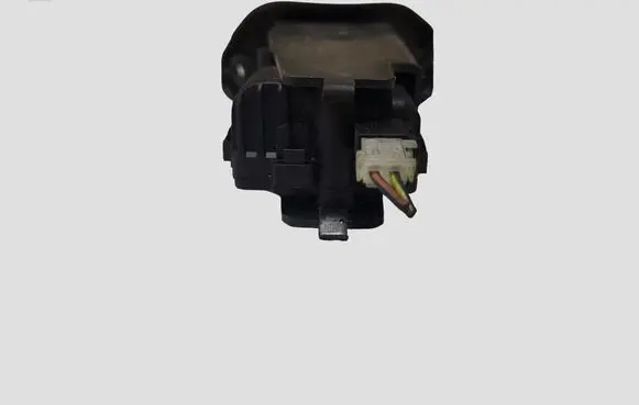 Opel Meriva A Fuel tank cap lock