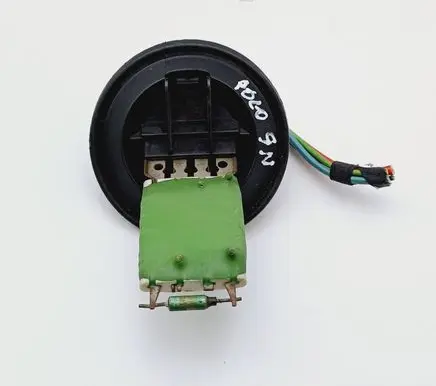Volkswagen Polo IV 9N3 Heater blower motor/fan resistor 12375