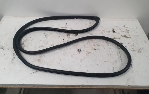 Mazda 6 Front door rubber seal 