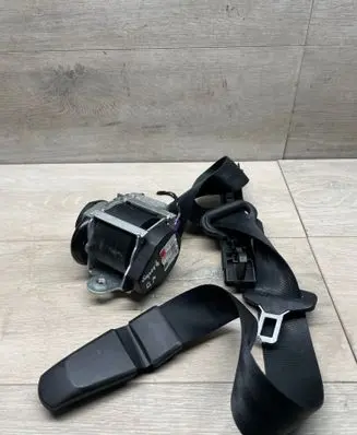Skoda Superb B6 (3T) Front seatbelt 615479100 021330 008R000