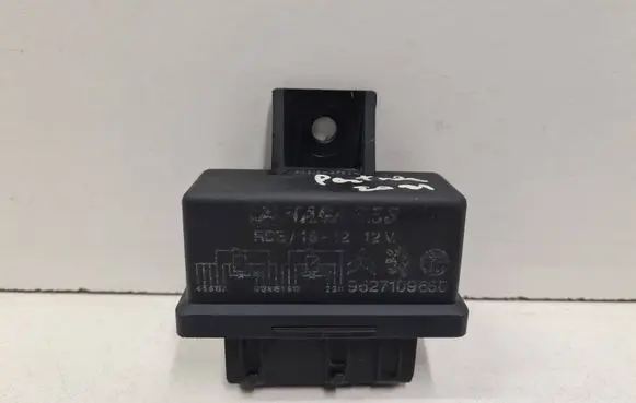 Peugeot Partner Fuel pump relay 9627109680 8151910
