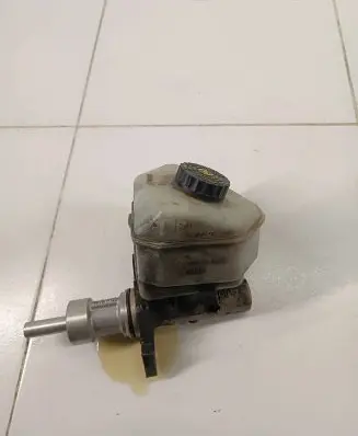 Volkswagen Crafter Master brake cylinder 0204051044