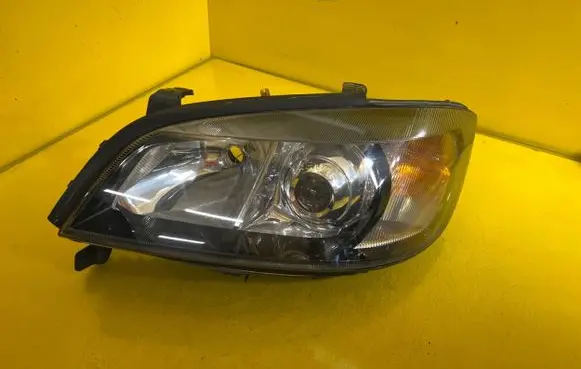 Opel Zafira A Headlight/headlamp 24434826