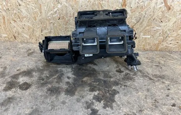 BMW X1 E84 Interior heater climate box assembly 992843J