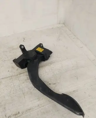 Iveco Daily 4th gen Accelerator throttle pedal 0281002632 504061734 792300523