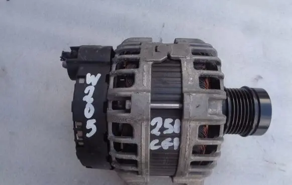 Mercedes-Benz C W205 Generator/alternator A0009067705