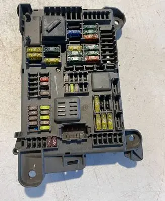 BMW X5 E70 Fuse box set B010105300 BJ5R595610 A2072931