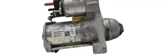 Dacia Sandero Starter motor 233008820R