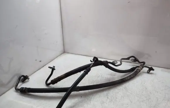 Power steering hose/pipe/line