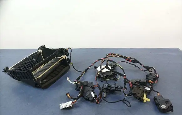 BMW 5 G30 G31 G38 Interior heater climate box assembly 9361700