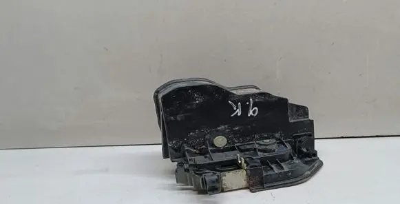 BMW 7 E65 E66 Rear door lock 7167069