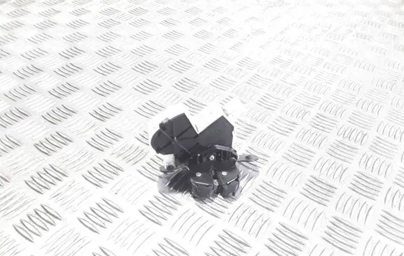 Suzuki SX4 S-Cross Loading door lock 06451