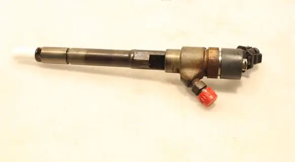 Chevrolet Cruze Fuel injector 0445110270
