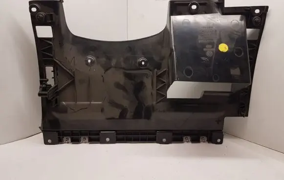 Dashboard lower bottom trim panel