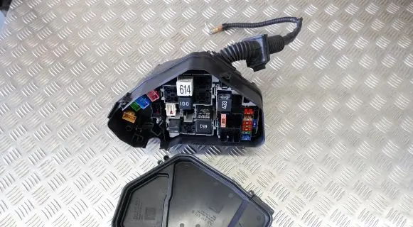 Porsche Cayenne (92A) Fuse box set 7L0937576B