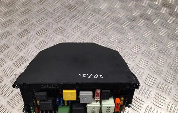 Mercedes-Benz E A207 Fuse module A2129009025