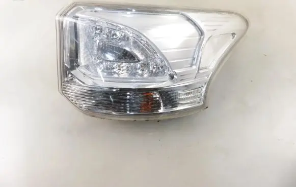 Mitsubishi Outlander Rear/tail lights 8330A790