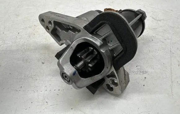 Nissan Qashqai J12 Starter motor 233006UB0B