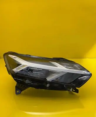 Dacia Sandero III Headlight/headlamp 260107920R
