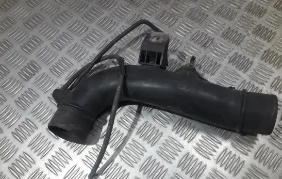 Intercooler hose/pipe