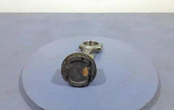BMW 3 G20 G21 Piston 8697733