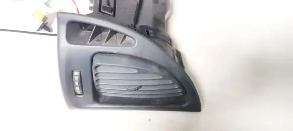 Citroen C5 Dash center air vent grill 963261657a 9634422777