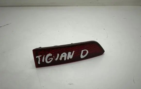 Volkswagen Tiguan Rear tail light reflector 5NA945104