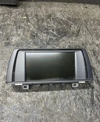 BMW 1 F20 F21 Screen/display/small screen 990001760 9270392