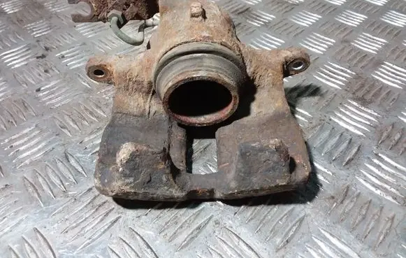 Volkswagen PASSAT B5 Front brake caliper