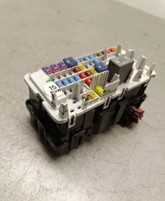 Opel Insignia B Fuse box set 33172518 07543167