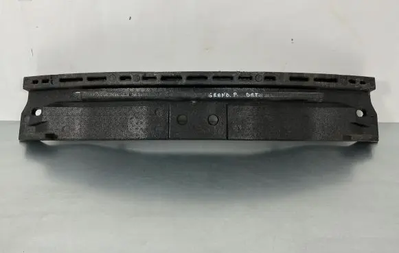 Jeep Grand Cherokee Front bumper foam support bar M161087 68138782AA
