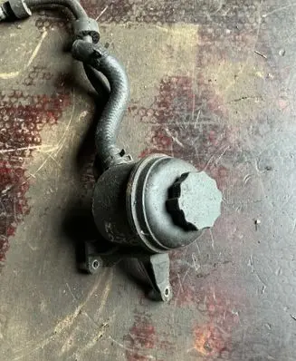 Mercedes-Benz ML W163 Power steering fluid tank/reservoir A2034600083