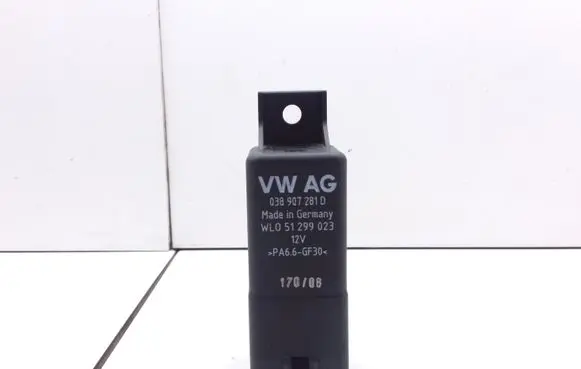 Glow plug pre-heat relay
