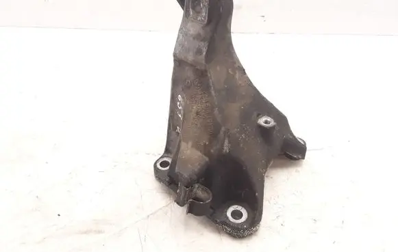 BMW 1 E81 E87 Engine mounting bracket 6781916 22116781916
