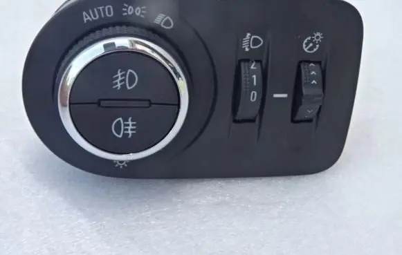Opel Crossland X Light switch 39086302