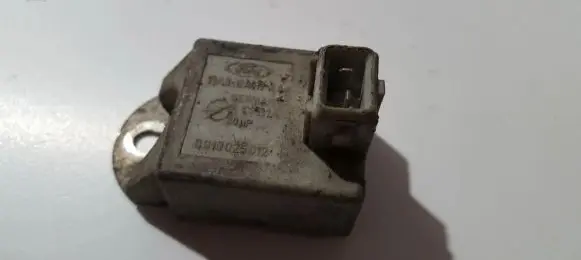 Ford Mondeo Mk III Ignition amplifier control unit 93AB12A019AB 93AB-12A019-AB