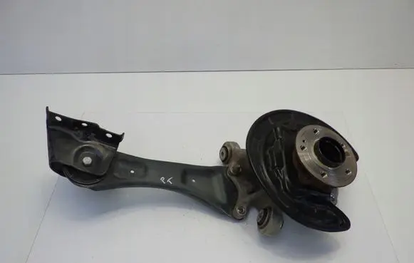 Rear wheel hub spindle/knuckle