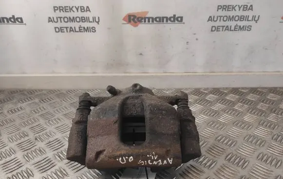 Toyota Avensis T270 Front brake caliper 