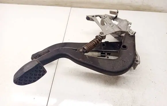 BMW 3 E90 E91 Clutch pedal 35316762250