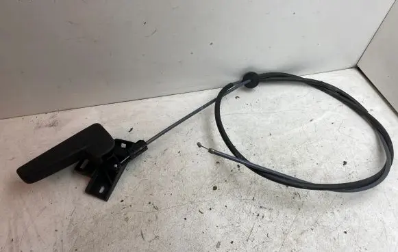 Cupra Formentor Engine bonnet/hood lock release cable 6R1823533 517823633B