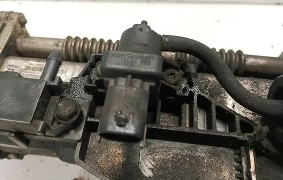 Opel Insignia A Turbo solenoid valve 55574896 k5t70978