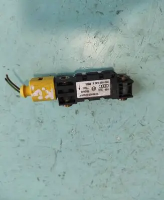 Audi A4 S4 B6 8E 8H Airbag deployment crash/impact sensor 8E0959643E 050603
