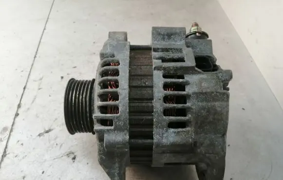 Nissan Navara D23 Generator/alternator 23100BU010 LR180762