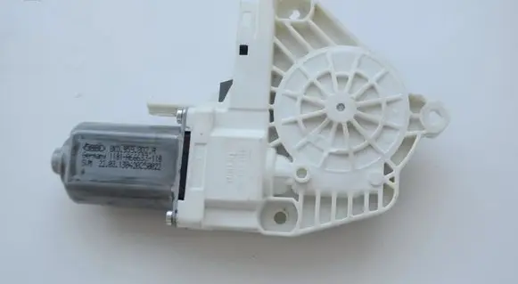 Mercedes-Benz S W220 Front door window regulator motor 8K0959802A